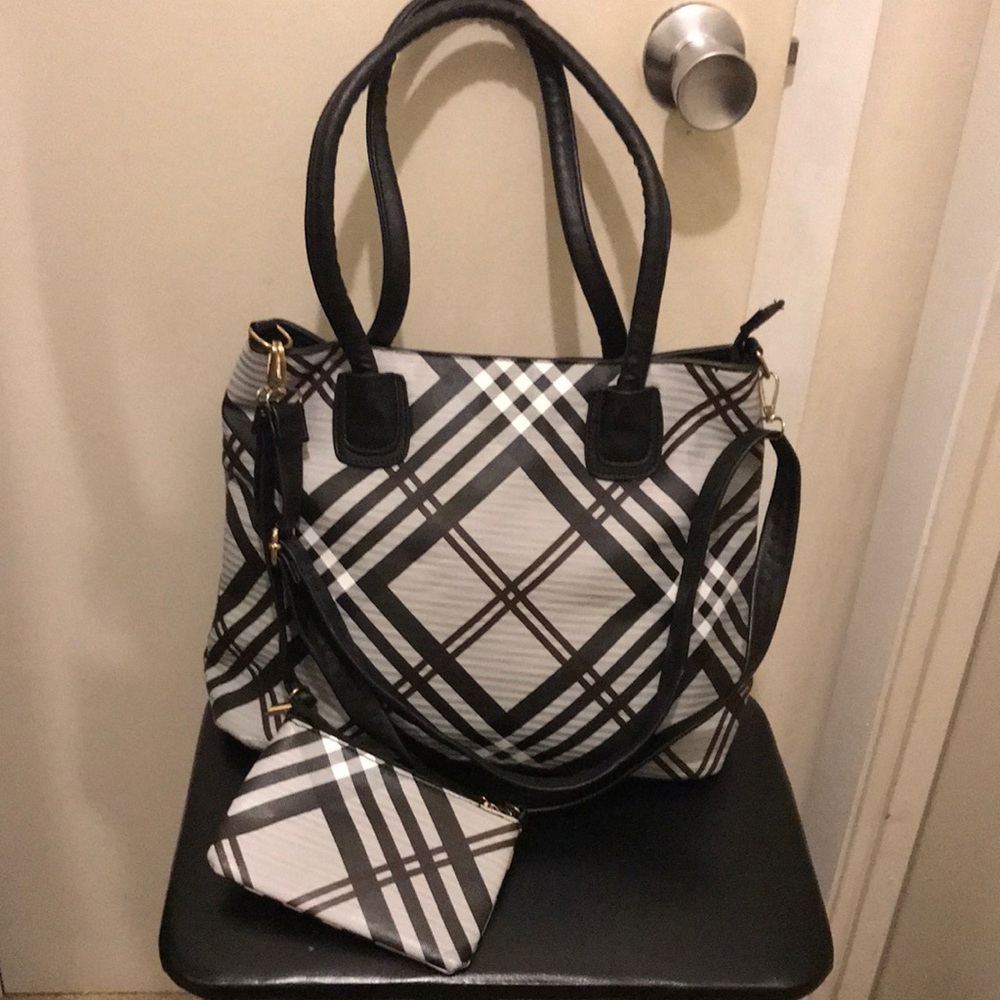 Elegant Black and White Plaid Tote Bag Set